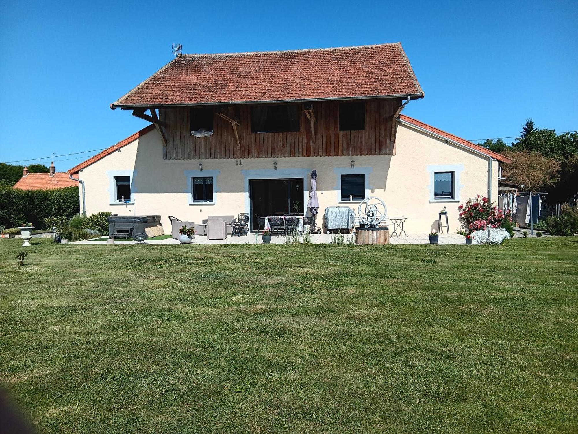 Cercy-la-Tour La Guette Bed & Breakfast エクステリア 写真